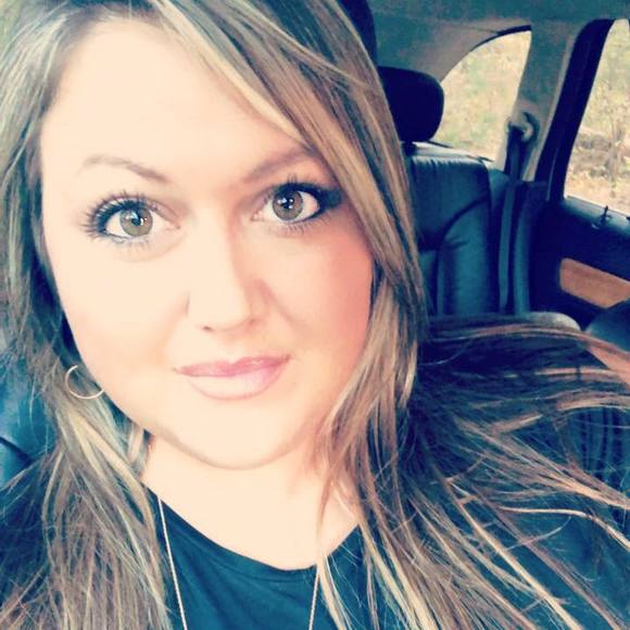 Meet your Posher, Cecilia - Picture 1 of 1